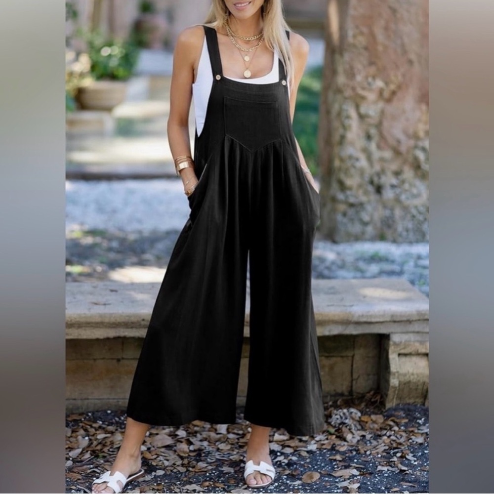 Casual Black Sleeveless Jumpsuit / Romper with Pickets | Sz XL